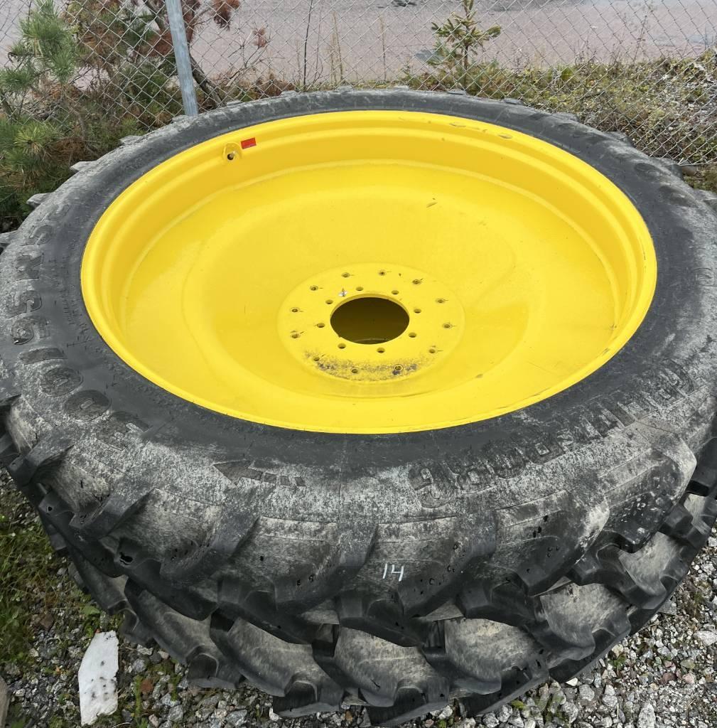Trelleborg 300/95R52 Banden, wielen en velgen
