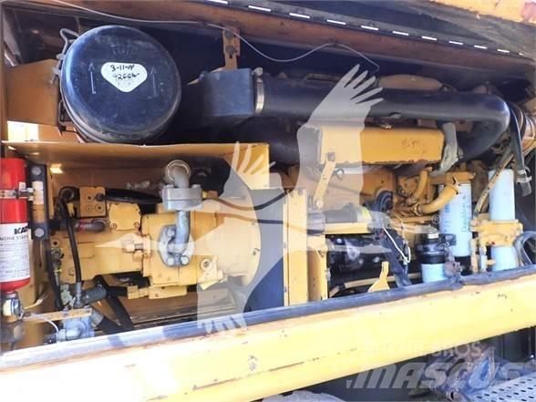 CAT M320 Wielgraafmachines
