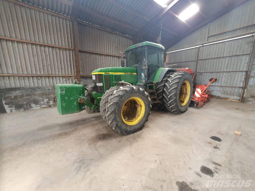 John Deere 7710 Tractoren