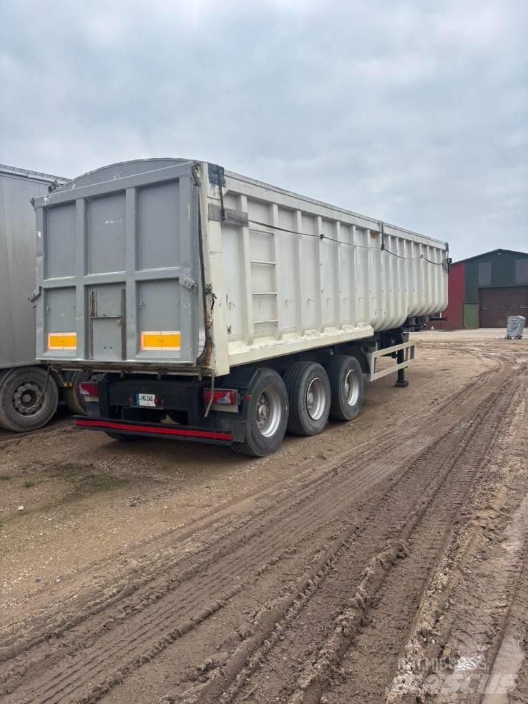 SDC Trailers LTD Schuifzeilen