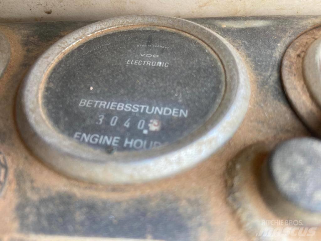 International 520A Wielladers