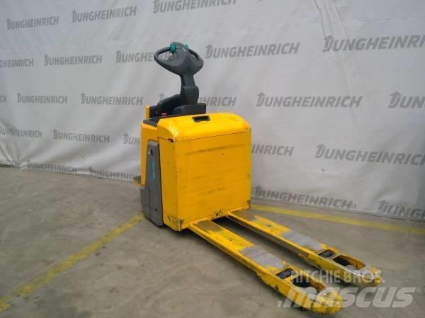 Jungheinrich ERE 225 Meerij pallettruck met platform