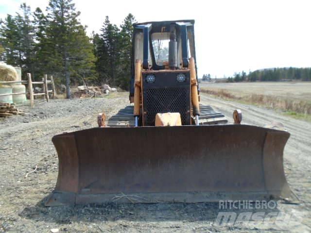 CASE 1150 B Rupsladers