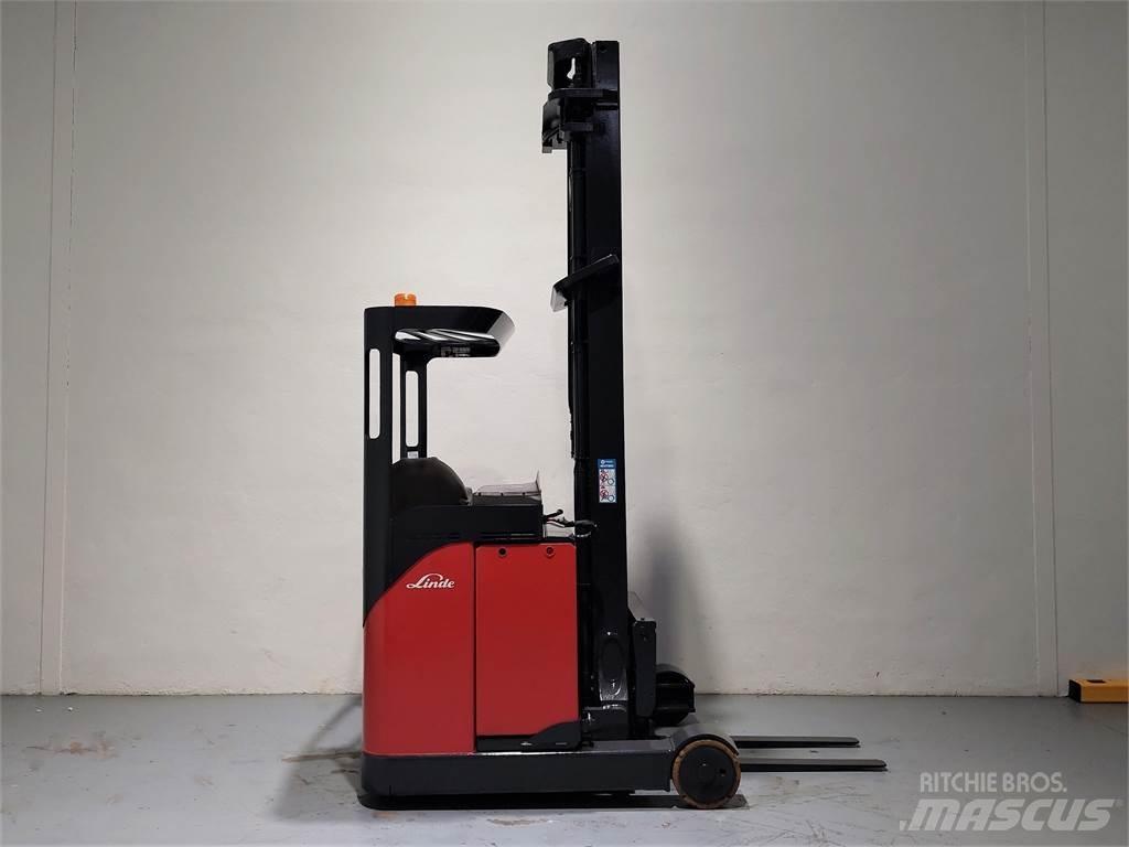 Linde R14HD Reachtruck voor hoog niveau