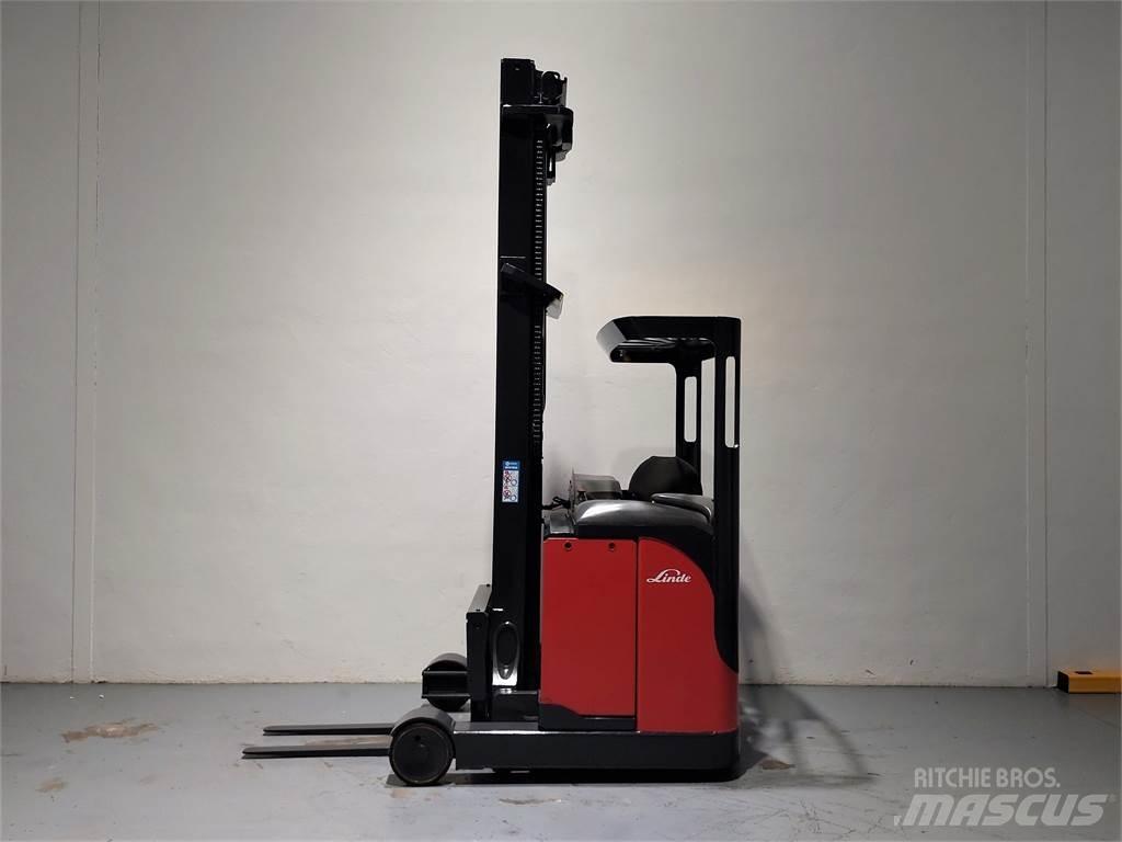 Linde R14HD Reachtruck voor hoog niveau