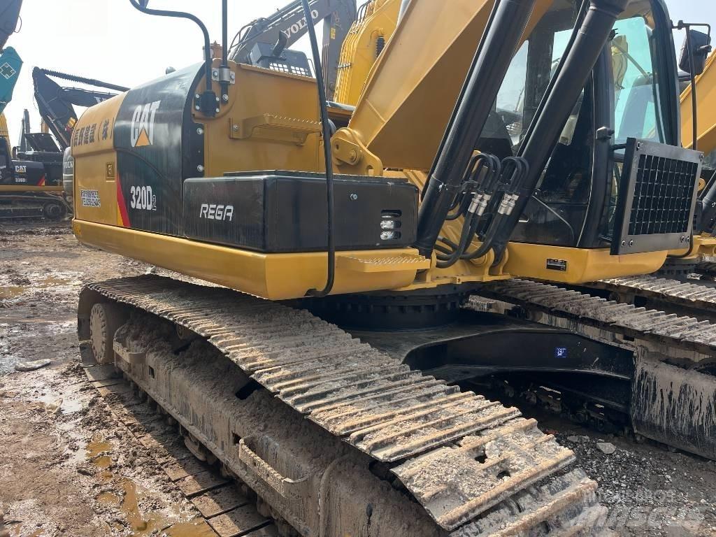 CAT 320 D Rupsgraafmachines