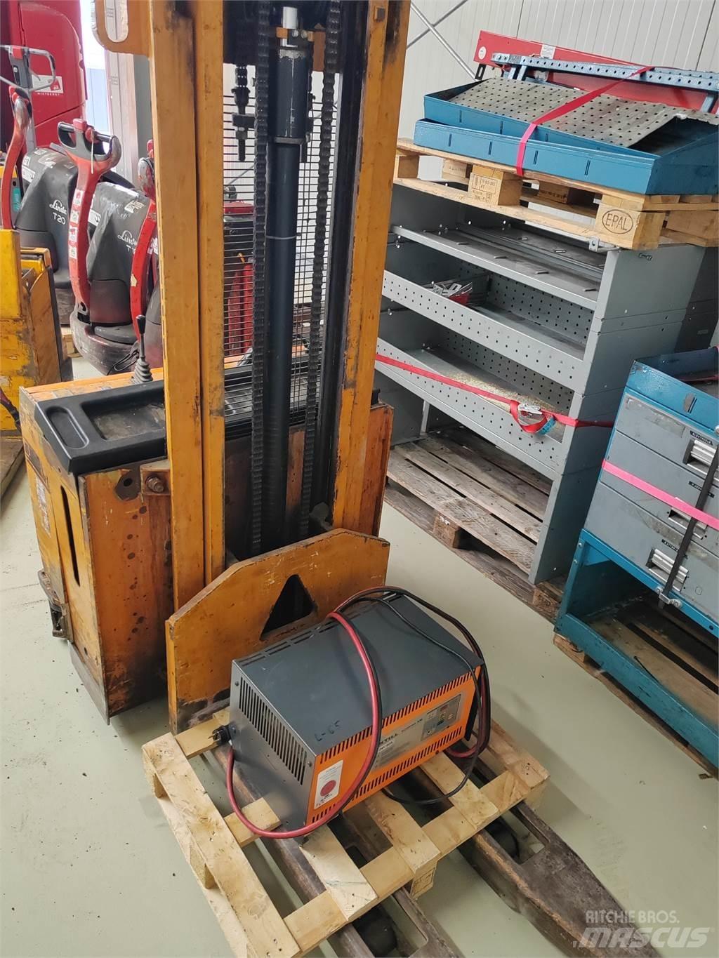 Om-Pimespo CT 13 Stapelaar meeloop