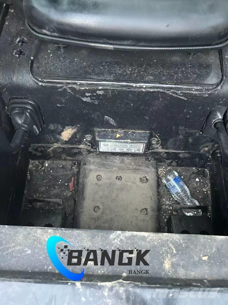  EARTHFORCE S300 Knik- en schrankladers