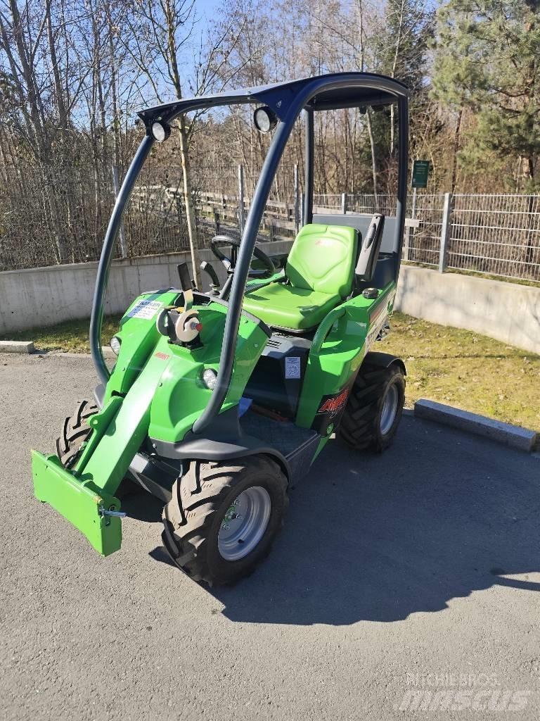 Avant 220 Knik- en schrankladers