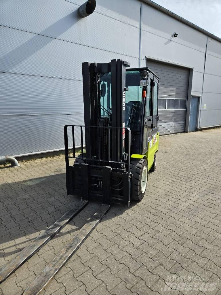 Clark EPX32i Elektrische heftrucks