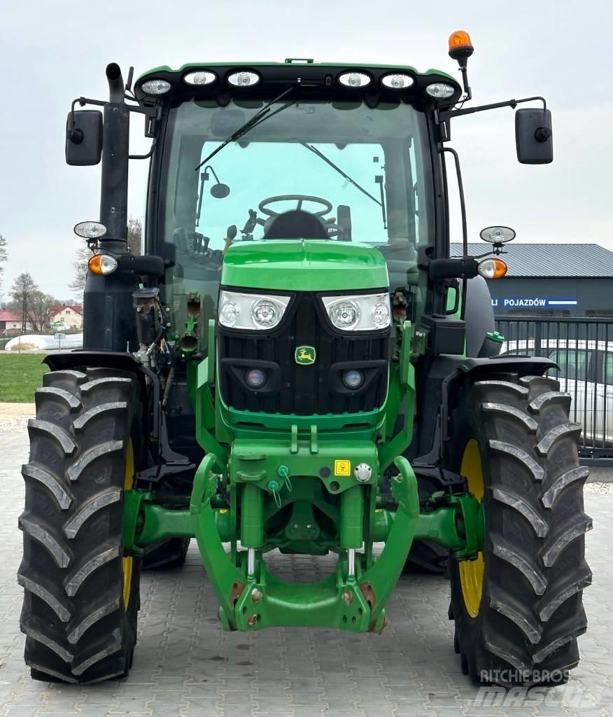 John Deere 6130 R Tractoren