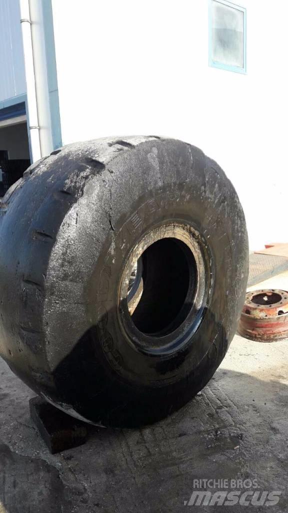 Goodyear 29,5R25 Banden, wielen en velgen