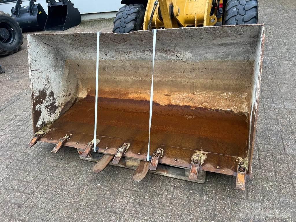 CAT 908M Wielladers