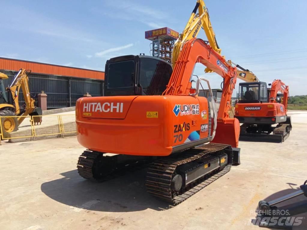 Hitachi ZX 70 Rupsgraafmachines