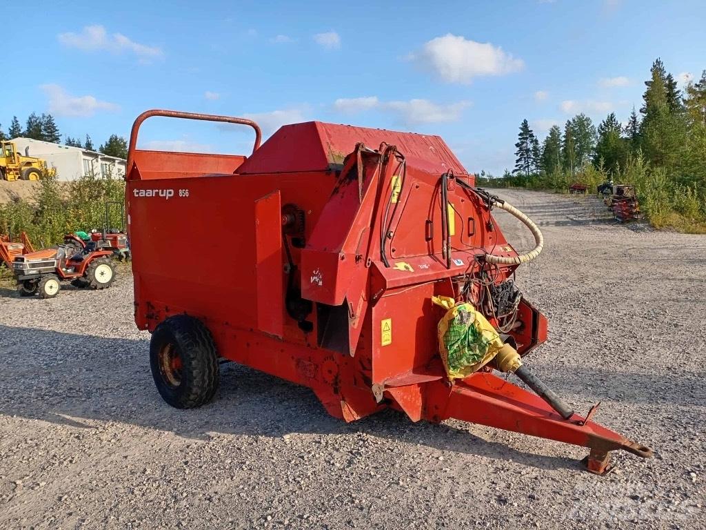 Kverneland 856 Balenhakselaars, -snijders en -afwikkelaars