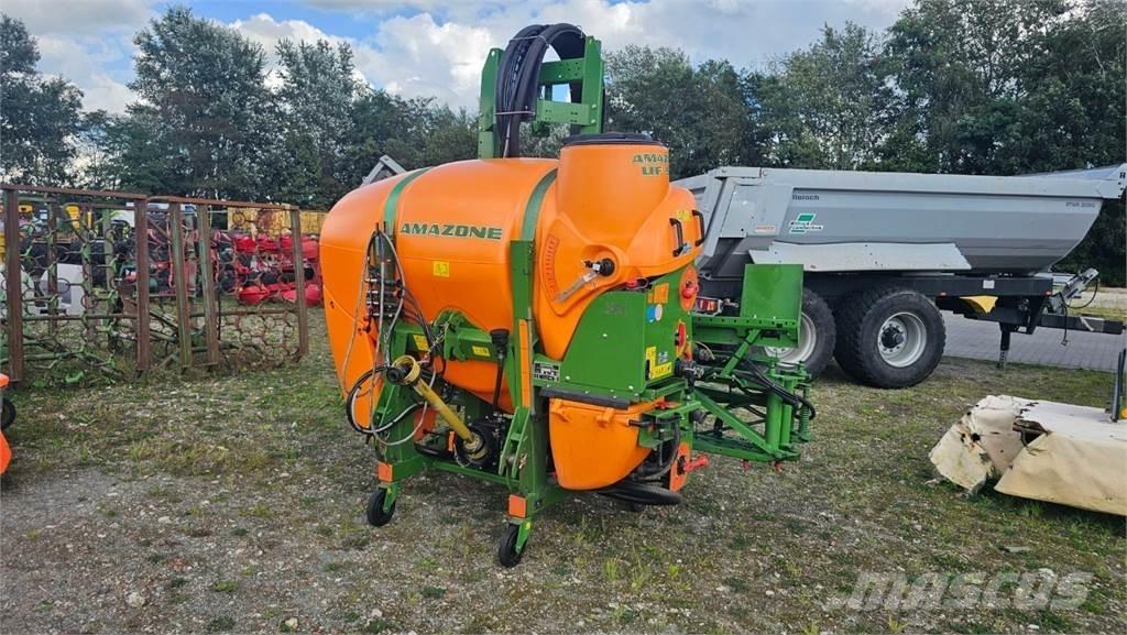 Amazone UF 901 Getrokken spuitmachines