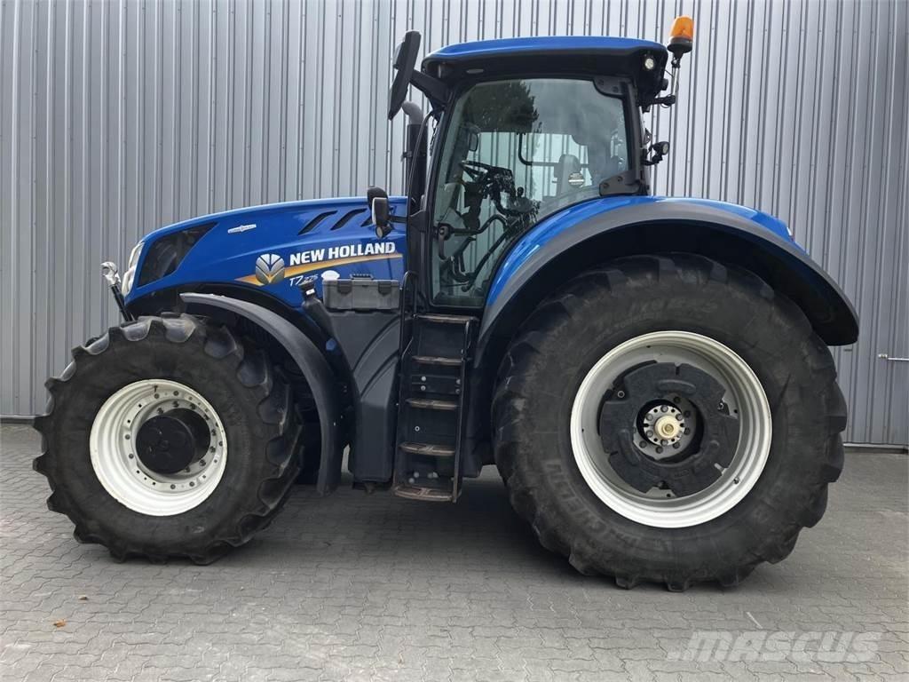 New Holland T7.275 Tractoren