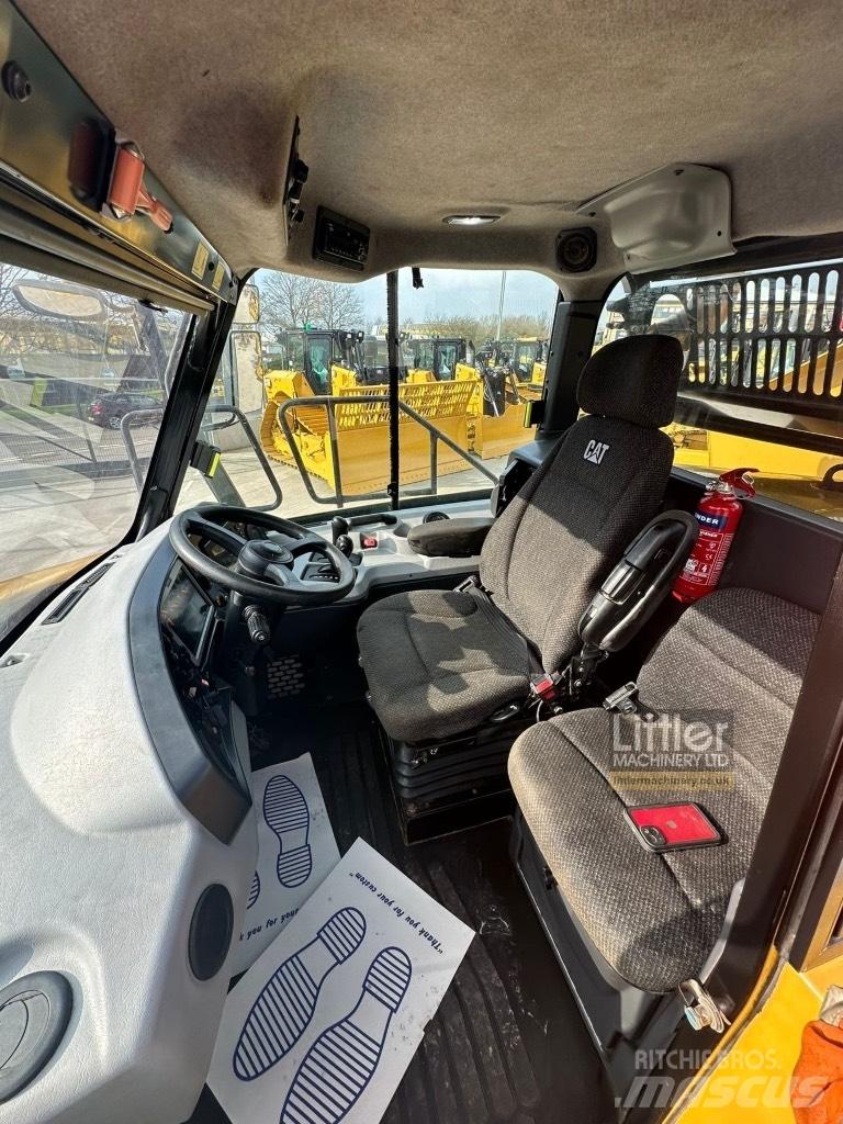 CAT 725C2 Knik dumptrucks
