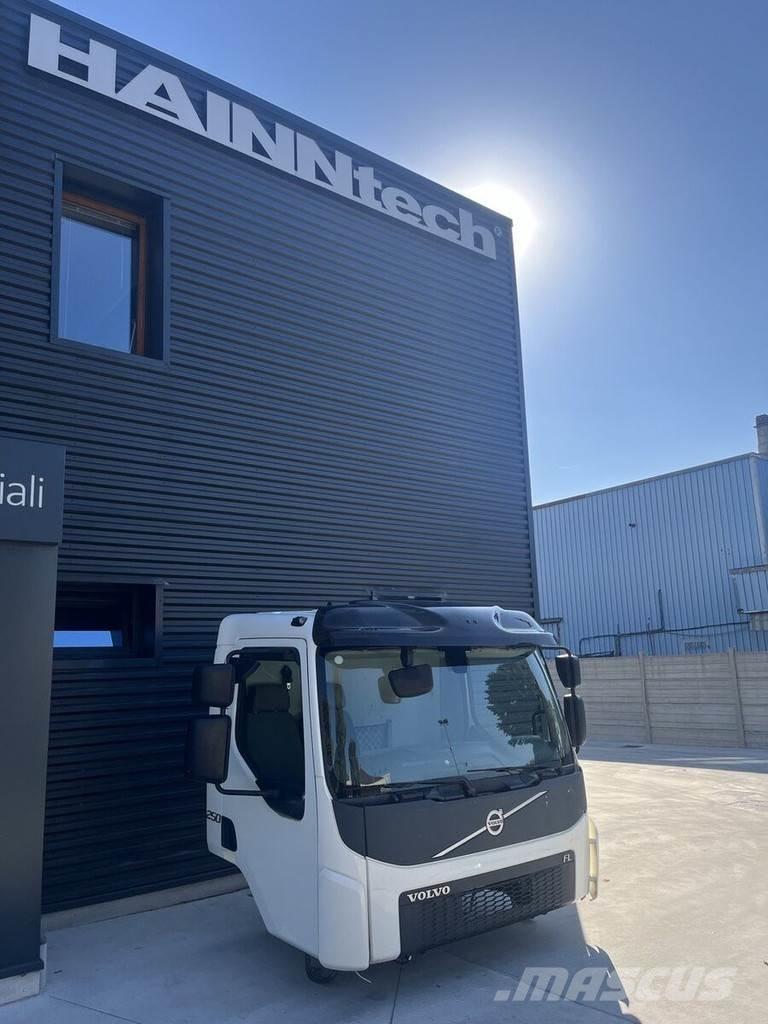 Volvo FL Cabine en interieur