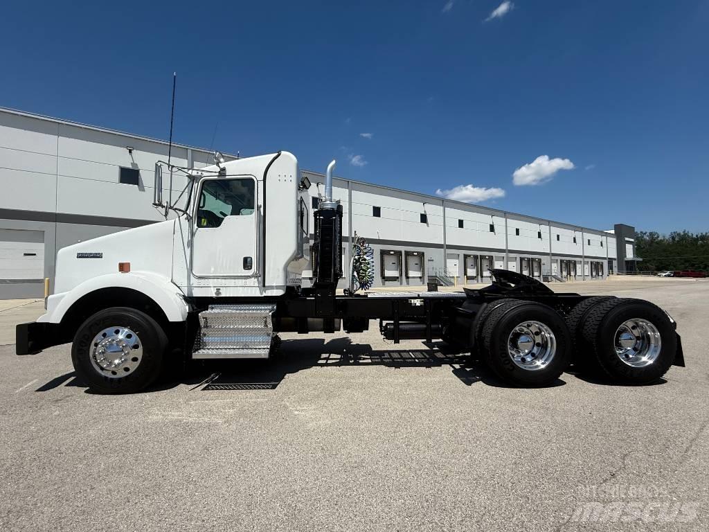 Kenworth T 800 Trekkers
