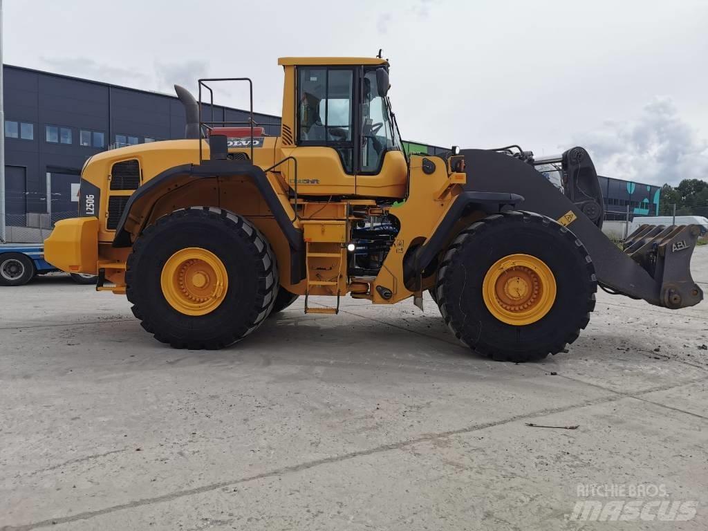 Volvo L250G Wielladers