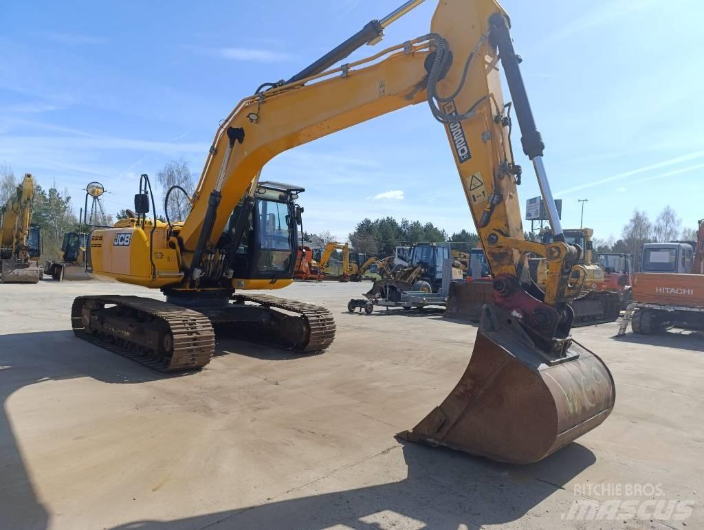 JCB JS 220 LC Rupsgraafmachines