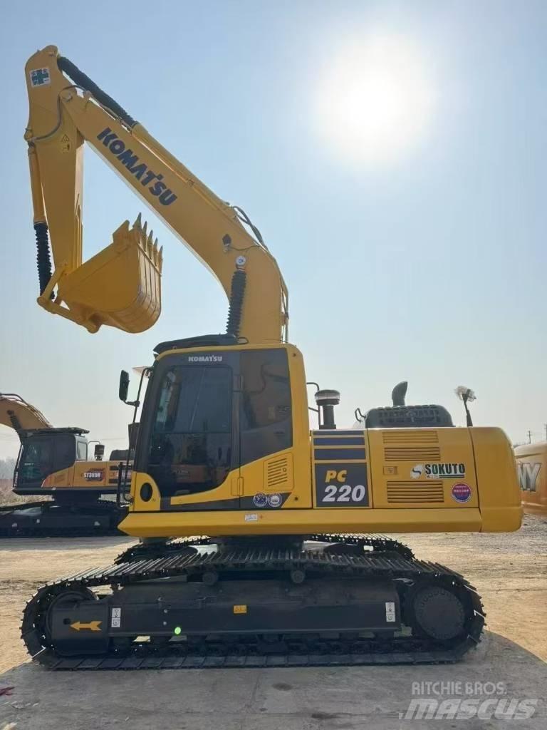 Komatsu 220-8 Rupsgraafmachines