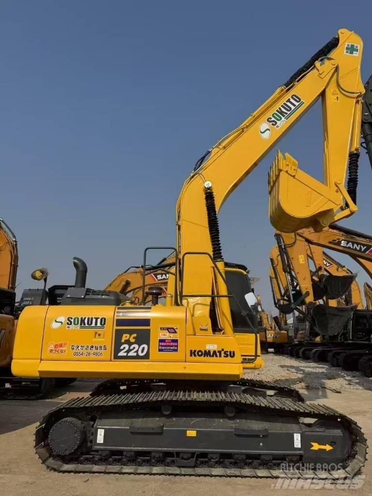 Komatsu 220-8 Rupsgraafmachines