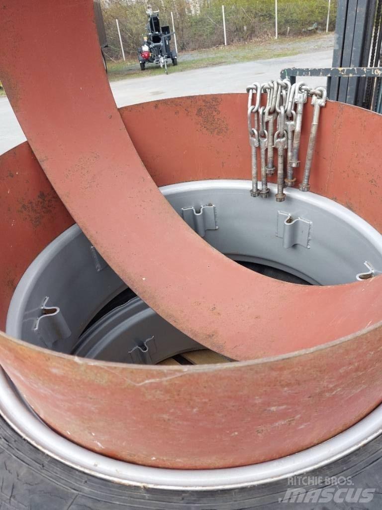 Levikepyörät 18.4R34 Banden, wielen en velgen