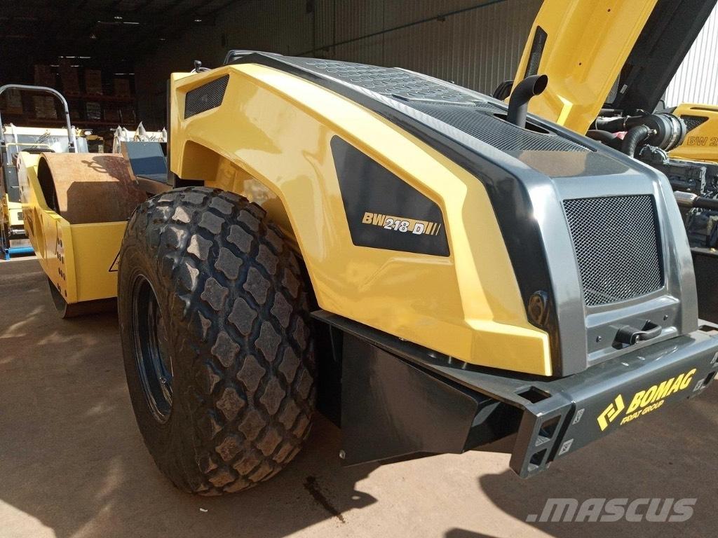 Bomag BW 218 D-5 SL Trilrolwalsen