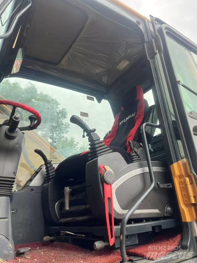 Hyundai R210W-9 Wielgraafmachines