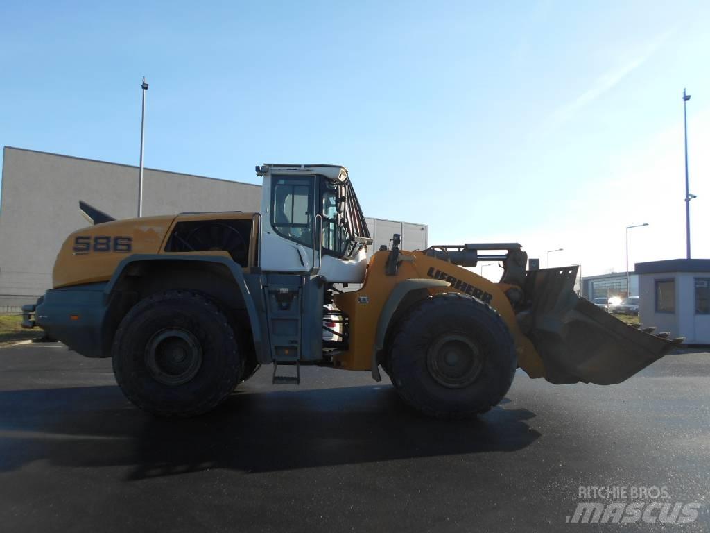 Liebherr L 586 Wielladers