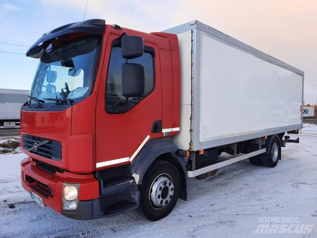 Volvo FL 240 Bakwagens met gesloten opbouw