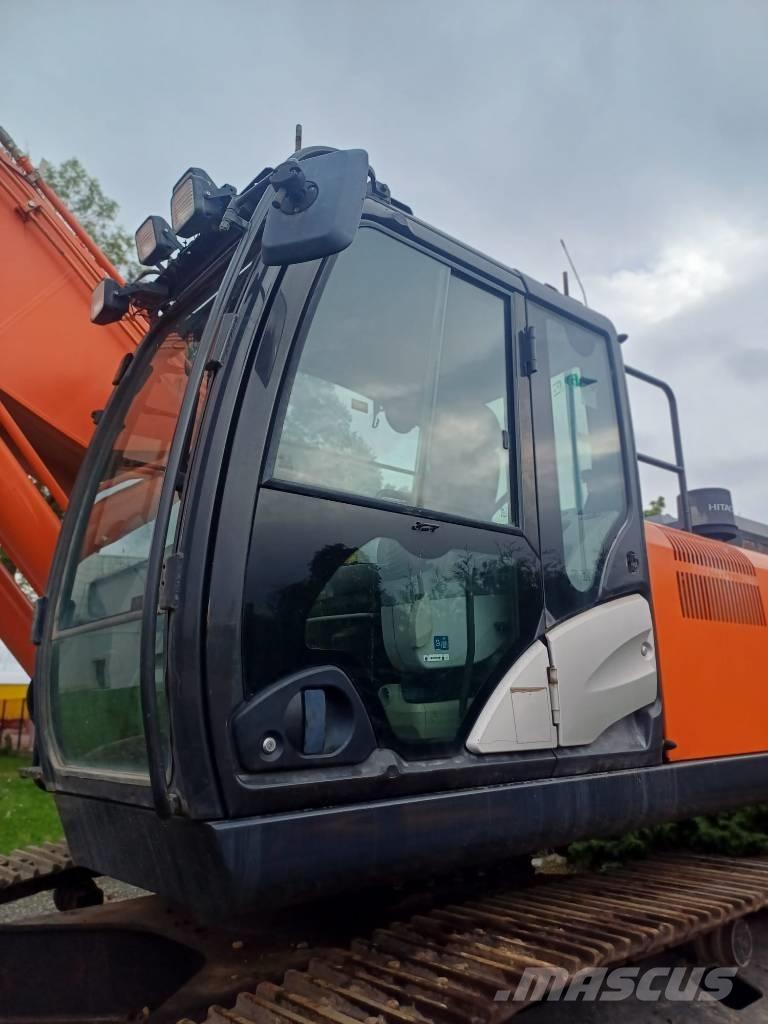 Hitachi ZX350 Wielladers