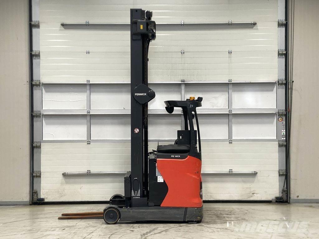 Linde R14HD Reachtruck voor hoog niveau