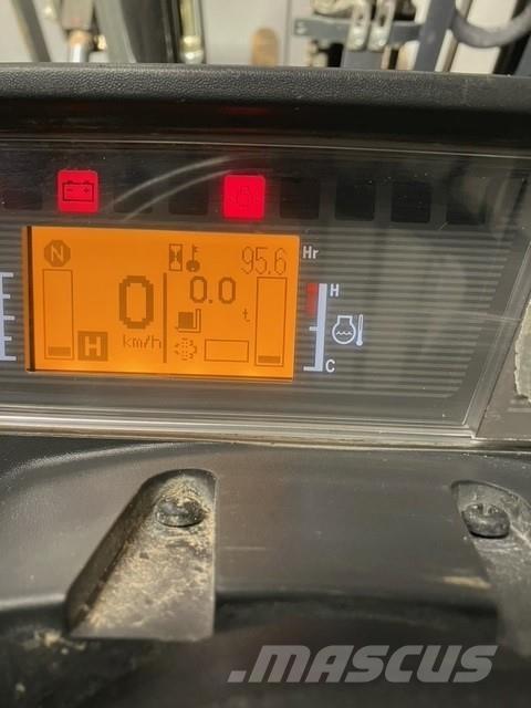 Mitsubishi FD25N3 Diesel heftrucks