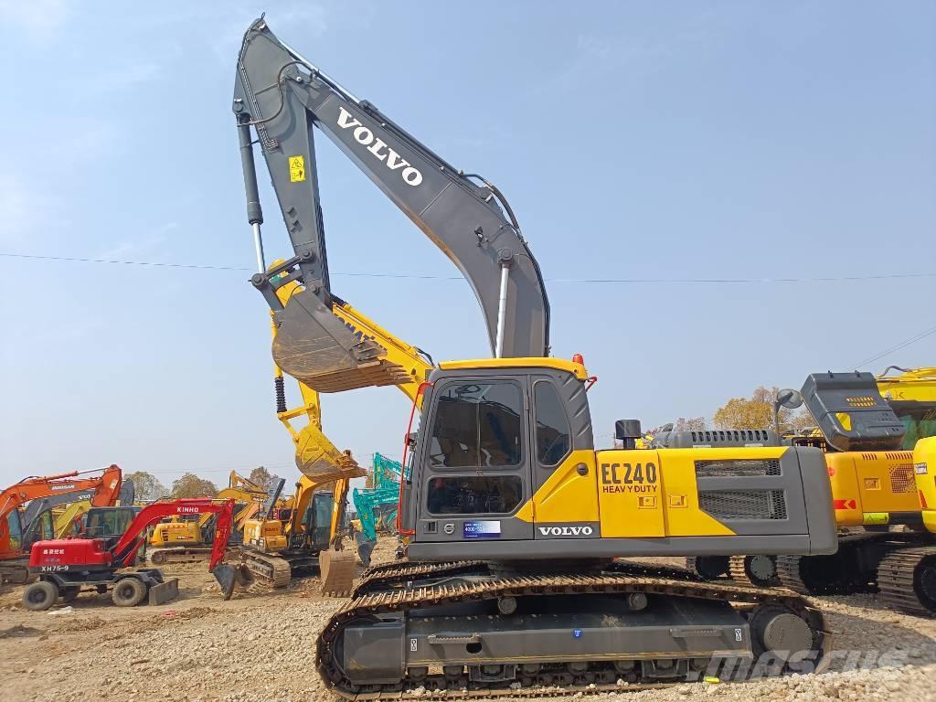 Volvo EC 240 Rupsgraafmachines