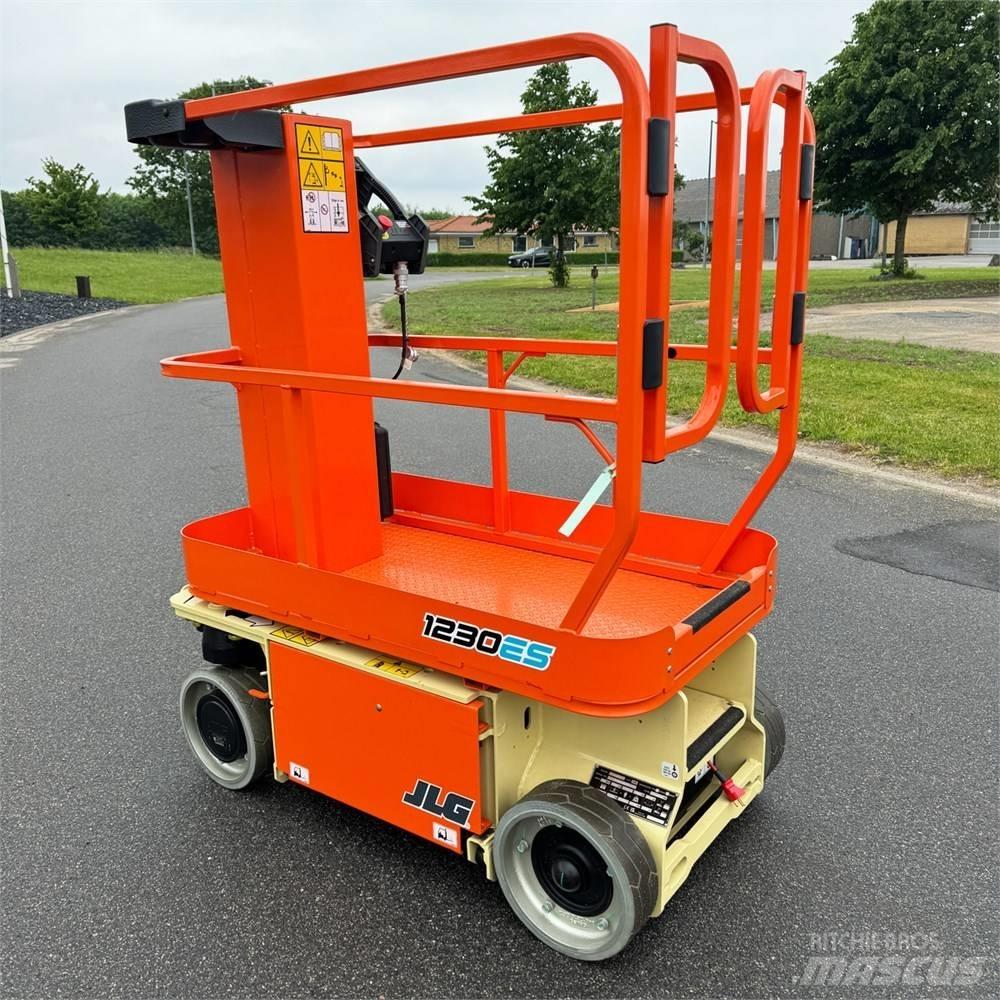 JLG 1230 ES Personenliften en invalideliften