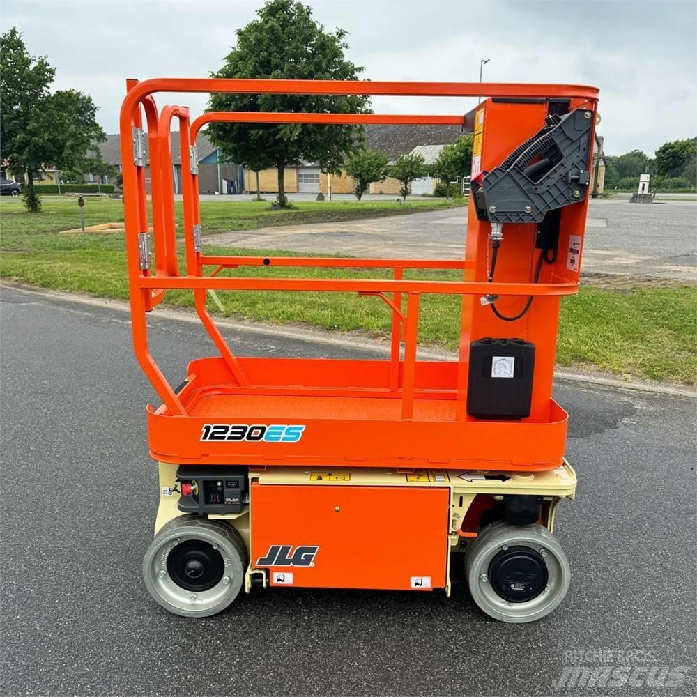 JLG 1230 ES Personenliften en invalideliften
