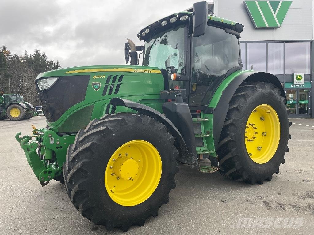 John Deere 6210 R Tractoren