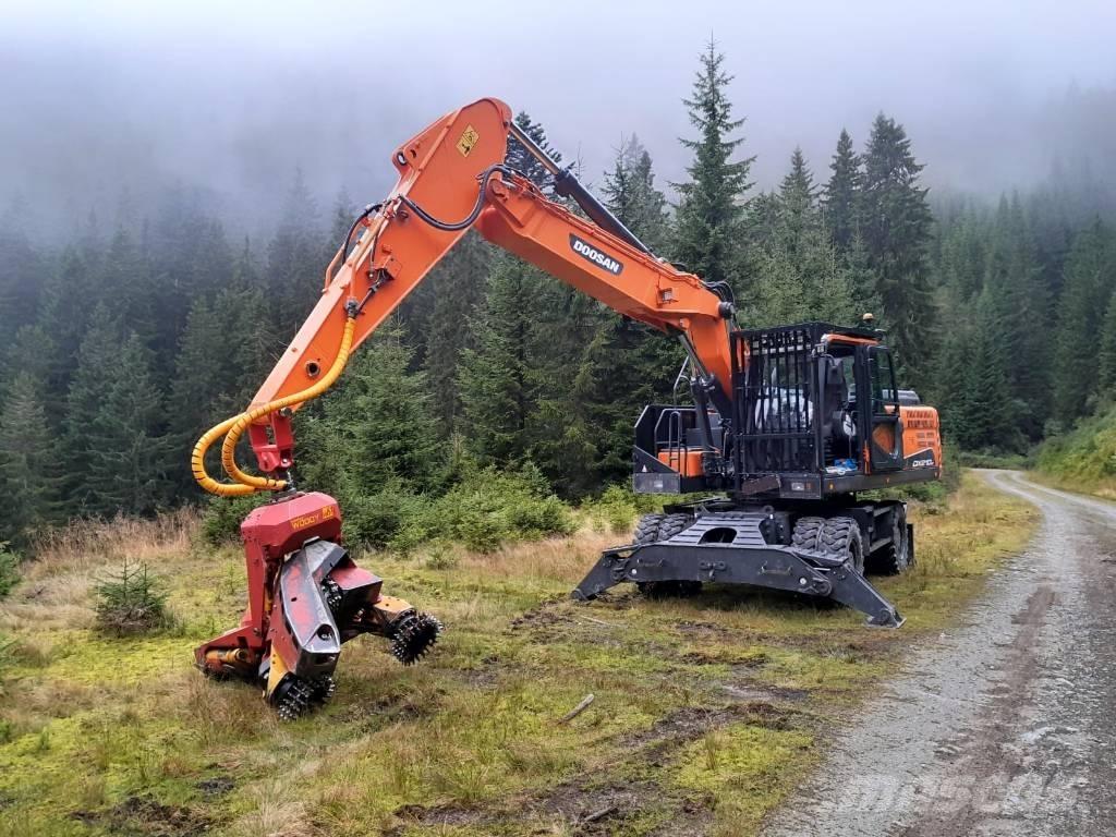 Doosan DX 210 W Graafmachines voor de bosbouw