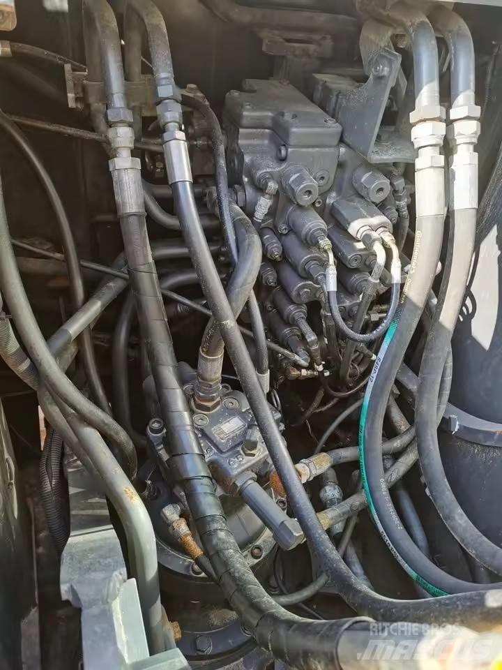 Sumitomo SH 130-6 Rupsgraafmachines