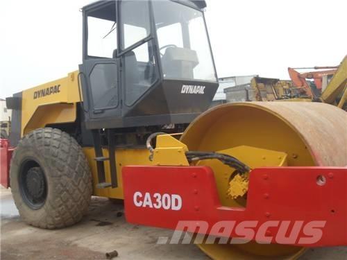 Dynapac CA 30 D Trilrolwalsen