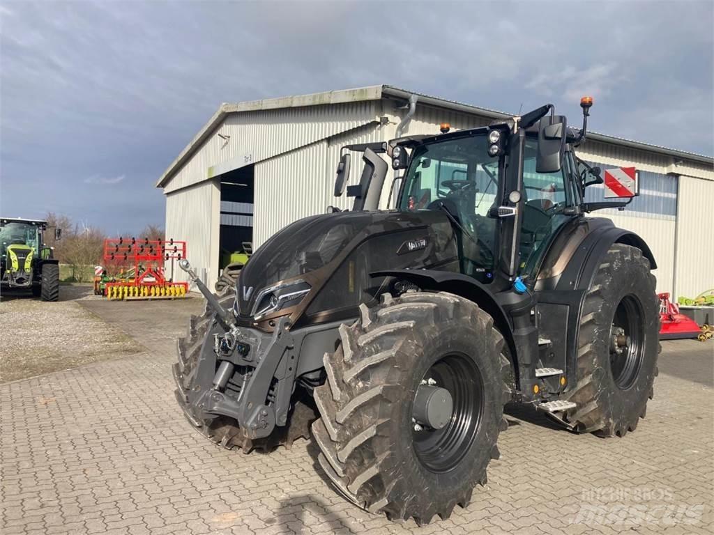 Valtra Q245 Tractoren