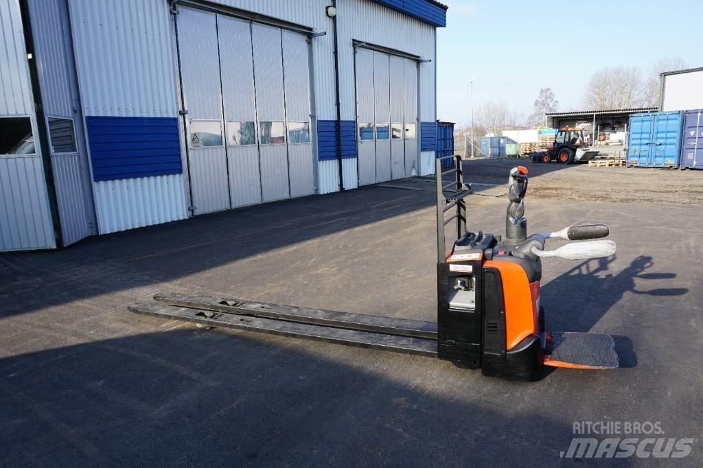 Toyota LPE250 Meerij pallettruck met platform