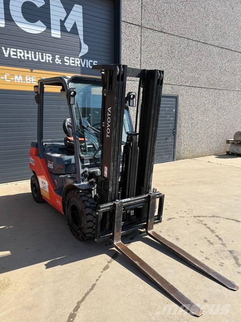 Toyota 8 FDF 25 Diesel heftrucks