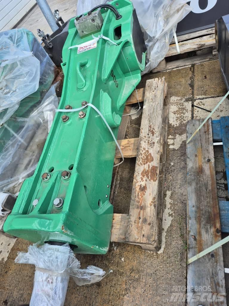 Montabert M 900 Hamers en brekers
