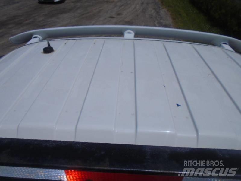 International 4200 Platte bakwagens