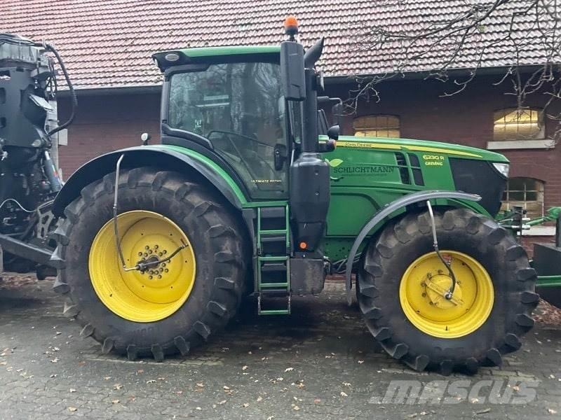 John Deere 6230R Tractoren