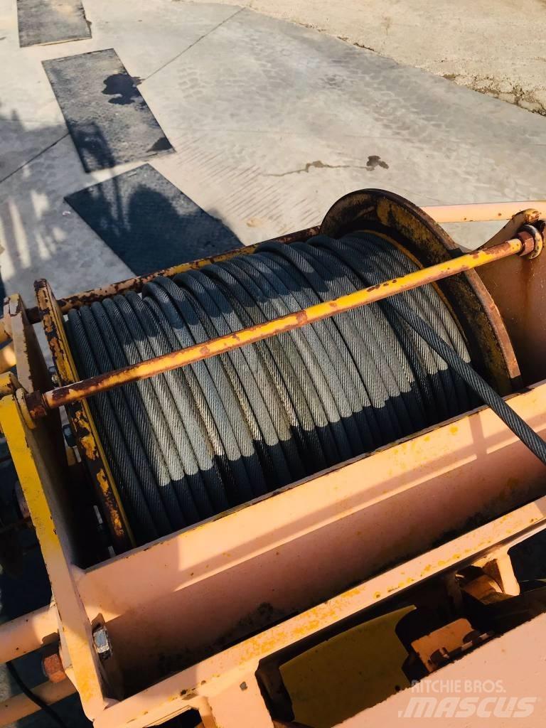 Sennebogen S 613 M Wielgraafmachines